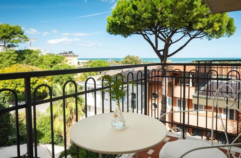 オーシャンビューデラックスルームバルコニー付き, Stella