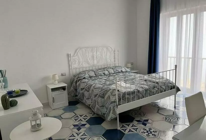 オーシャンビュースタンダードルーム, Tenuta La Picola