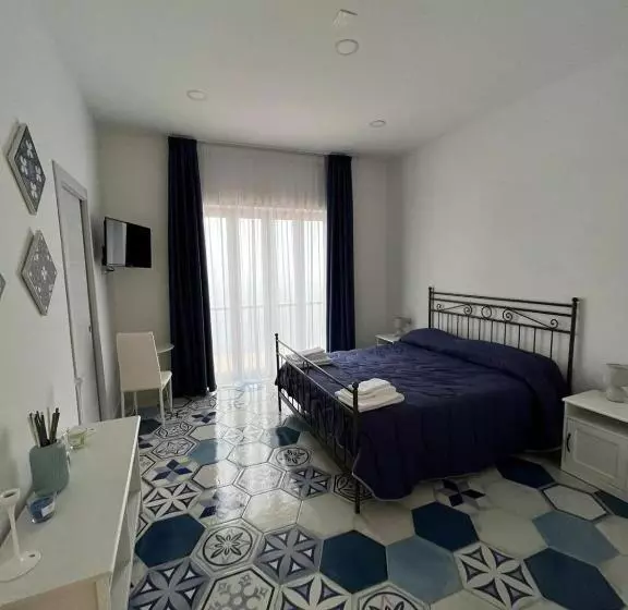 Triple Room Sea View, Tenuta La Picola