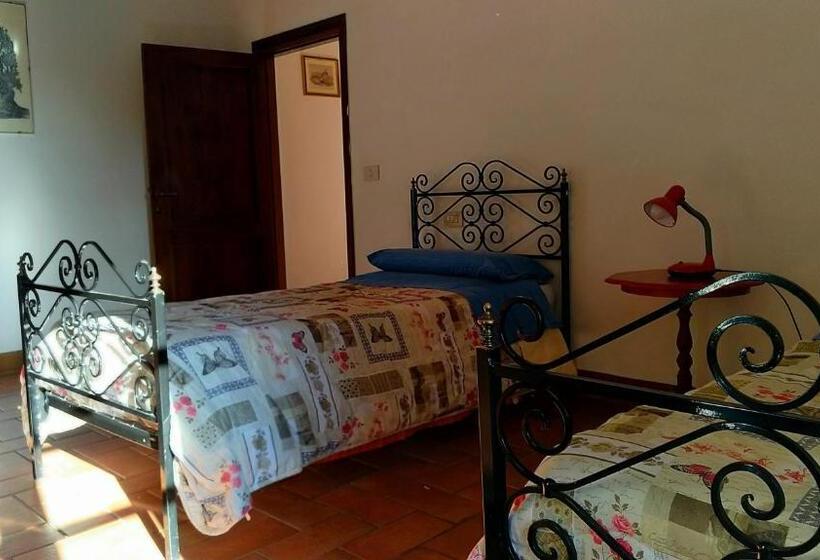 침실 2개 주택, Villa La Nussa