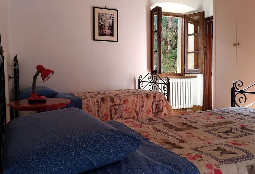 침실 2개 주택, Villa La Nussa