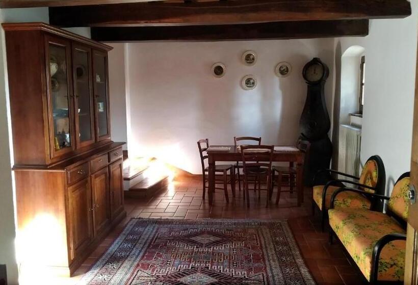 침실 2개 주택, Villa La Nussa