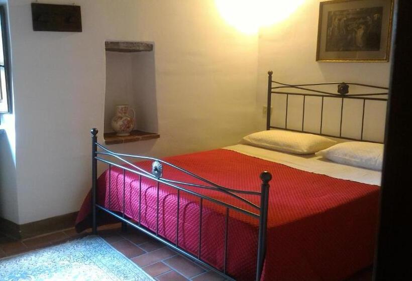 침실 4개 아파트, Villa La Nussa