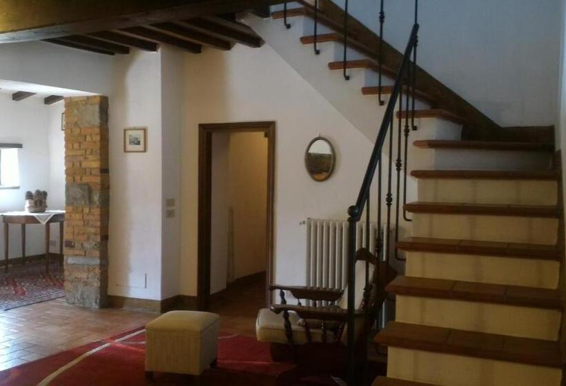 침실 4개 아파트, Villa La Nussa