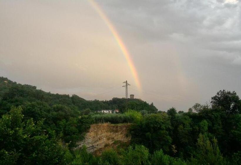 침실 4개 아파트, Villa La Nussa