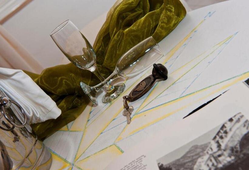Quarto Estandar com Hidromassagem, Villa La Tartana