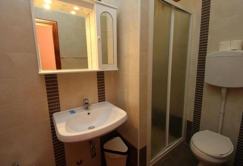 四人标准间, Villa Lauda B&b