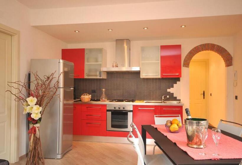 ３ベッドルームアパートメント, Villa Vinicia, Pool, Jacuzzi, Airco