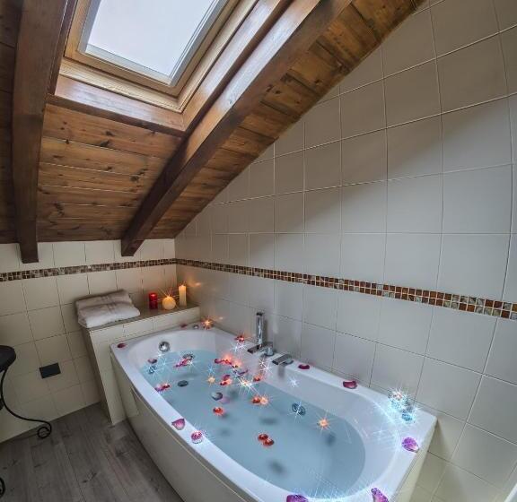 ３ベッドルームアパートメント, Villa Vinicia, Pool, Jacuzzi, Airco