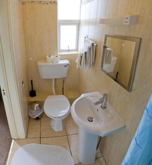 חדר אקונומי, Somerton House Rooms Only