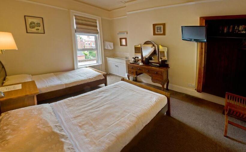 חדר אקונומי, Somerton House Rooms Only