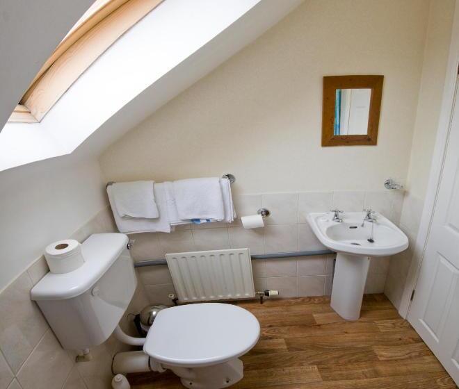 חדר אקונומי, Somerton House Rooms Only