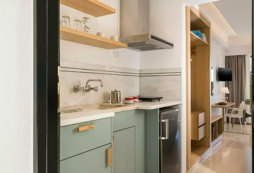 Studio Supérieur, Hermes Sea View