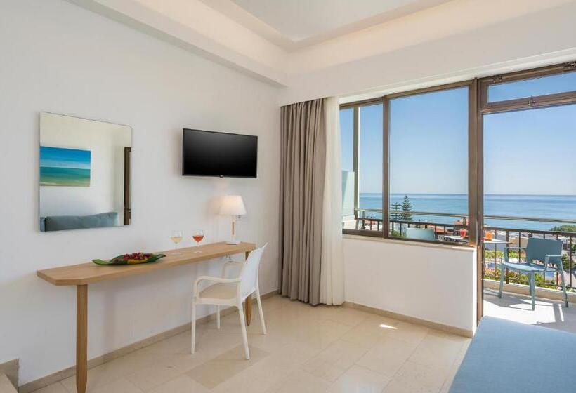 إستوديو سوبيريور, Hermes Sea View