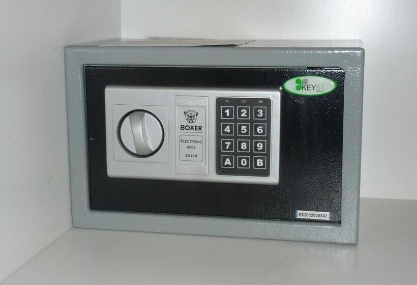 4인용 스탠다드 룸, Affittacamere Via Mazzini