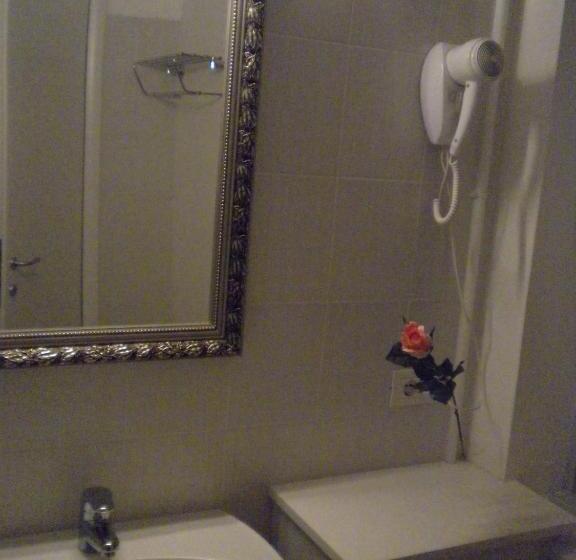 4인용 스탠다드 룸, Affittacamere Via Mazzini