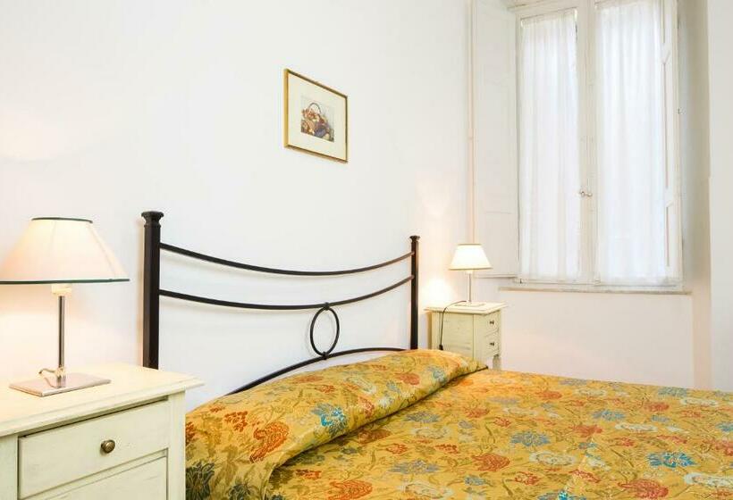 اتاق استاندارد سه نفره, Albergo Tre Donzelle