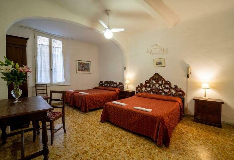 اتاق استاندارد چهار تخته, Albergo Tre Donzelle