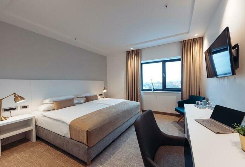 اتاق استاندارد, Antunović Hotel East
