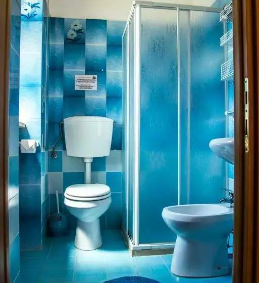 اتاق استاندارد چهارنفره با بالکن, B&b Casa Mariangi