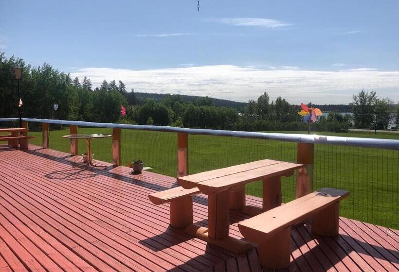 Standard Szoba King Size Bed, Cariboo Log Guest House