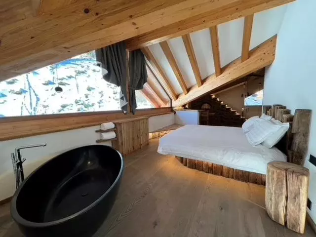デラックスジュニアスイート, Chalet Al Foss