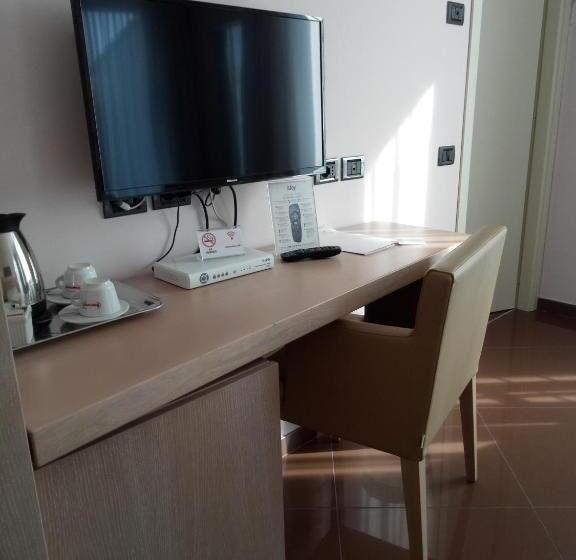 Номер Стандарт, Chiaraluna