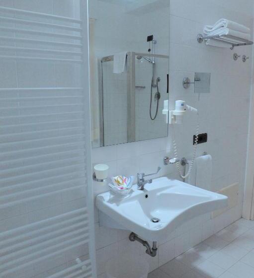 Номер Стандарт Трехместный, Chiaraluna