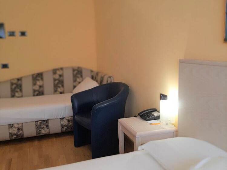 Номер Стандарт Трехместный, Chiaraluna