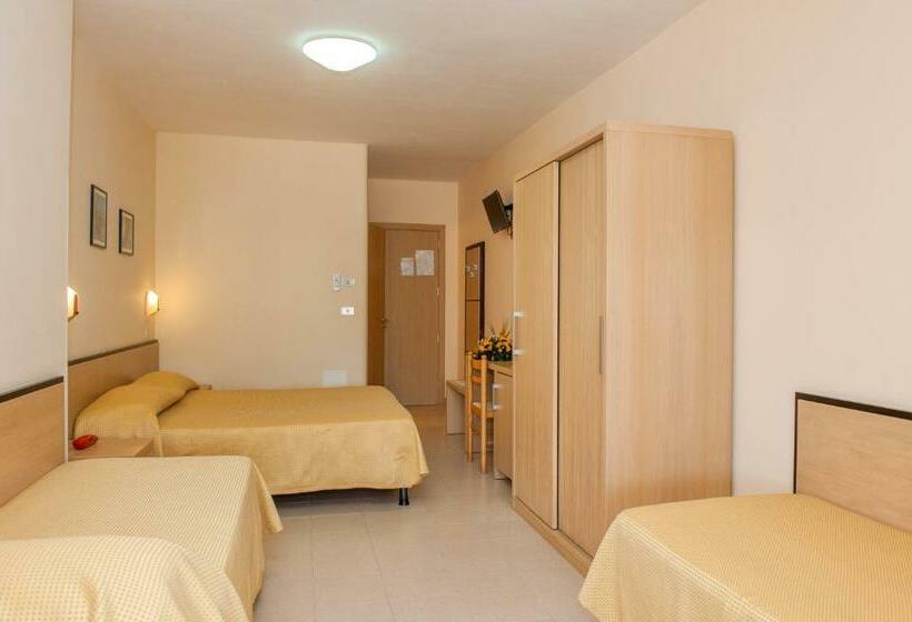 スタンダード4人部屋, Cristalda