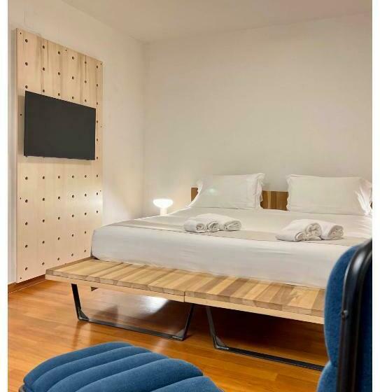 סוויטת ג'וניור, Imago Plus