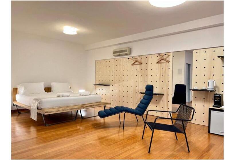 סוויטת ג'וניור, Imago Plus