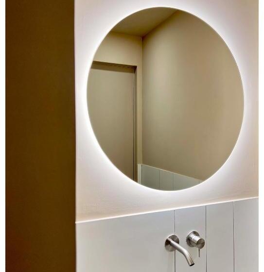 סוויטה עם מרפסת, Imago Plus