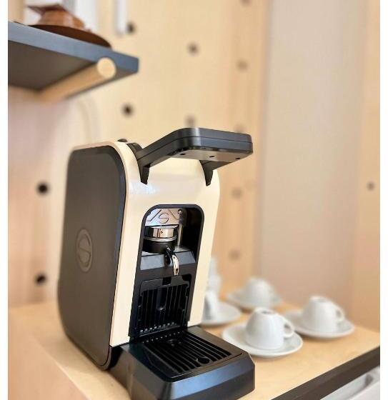 סוויטה עם מרפסת, Imago Plus