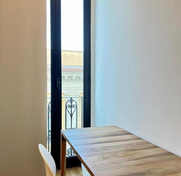 סוויטת ג'וניור עם מרפסת, Imago Plus