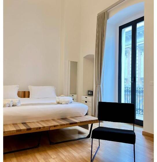 סוויטת ג'וניור עם מרפסת, Imago Plus