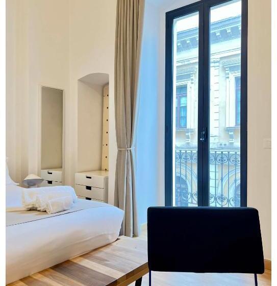 סוויטת ג'וניור עם מרפסת, Imago Plus