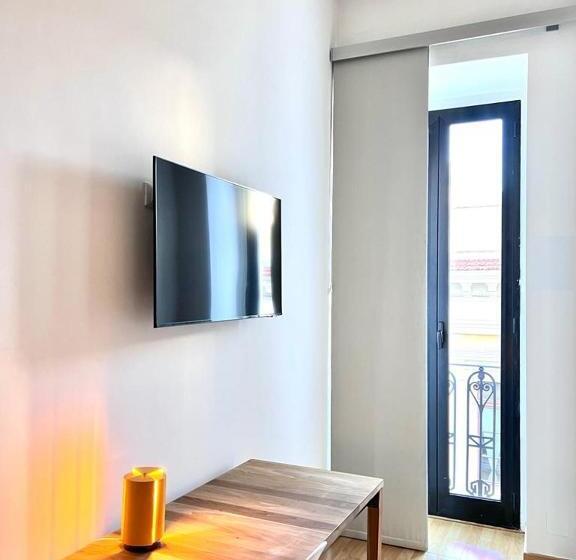 סוויטה עם טרסה, Imago Plus