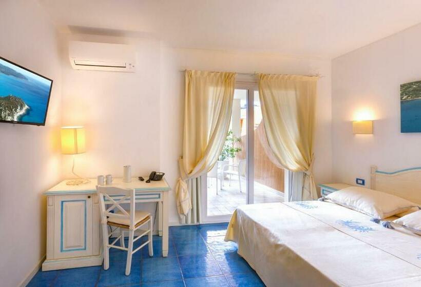 اتاق لوکس, Janas