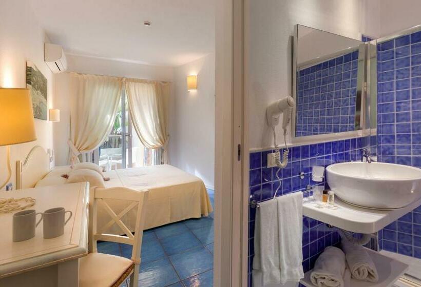 اتاق سوپریور, Janas