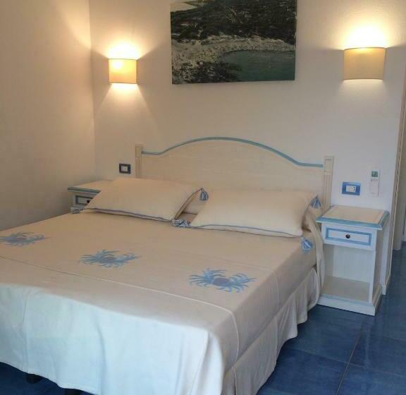 اتاق لوکس, Janas