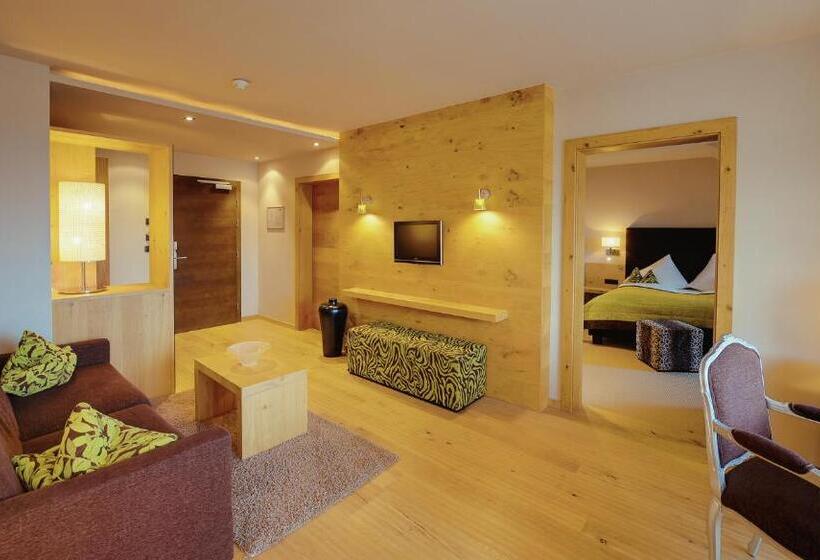 발코니가 있는 스위트, La Maiena Meran Resort