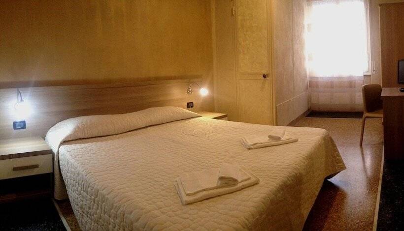 Номер Стандарт, Lux