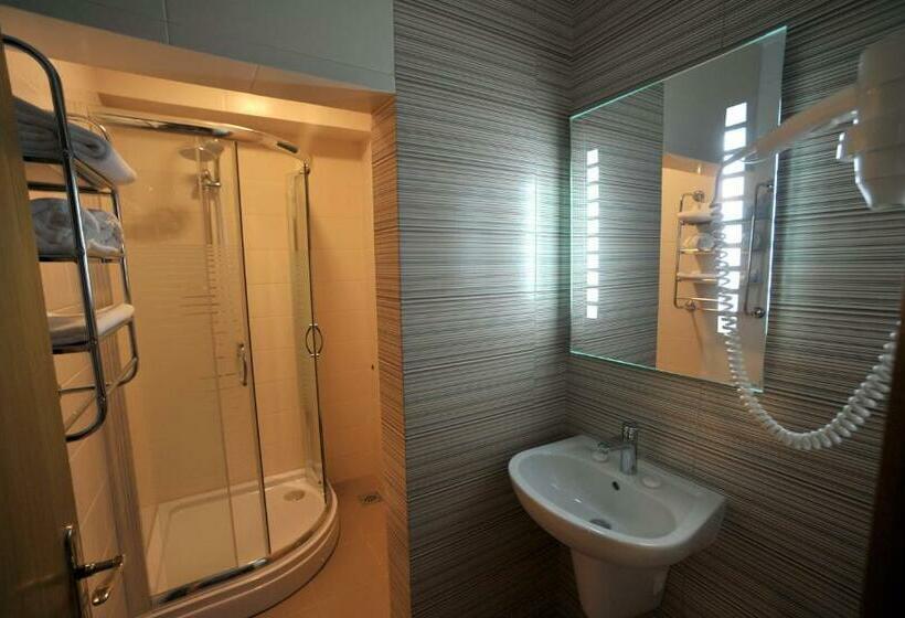 اتاق استاندارد, M