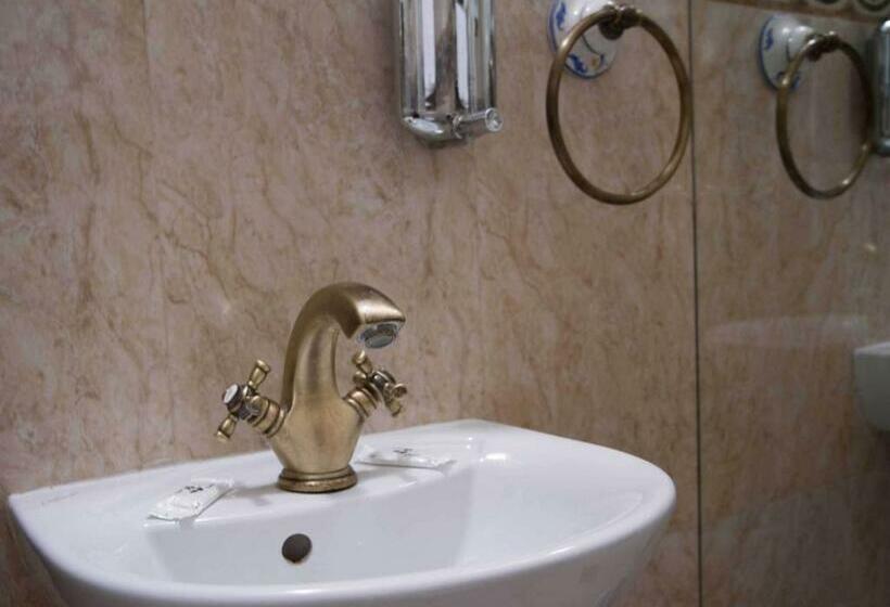 اتاق استاندارد, M