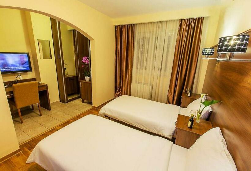 اتاق استاندارد, M