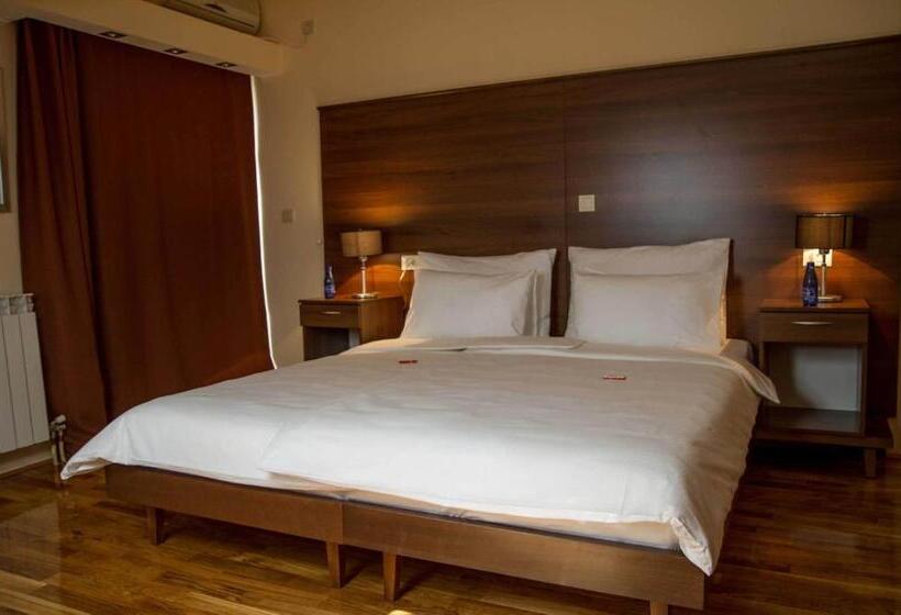 اتاق استاندارد, M