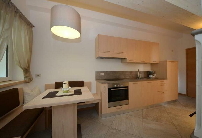 景色の見える一ベッドルームアパートメント, Mason La Zondra