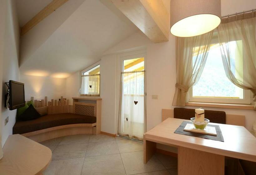 景色の見える一ベッドルームアパートメント, Mason La Zondra