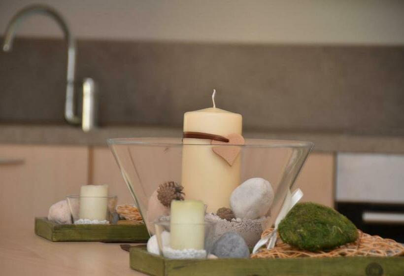 景色の見える一ベッドルームアパートメント, Mason La Zondra